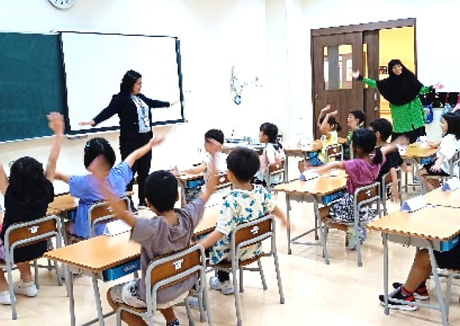 English conversation/Indonesian language classes